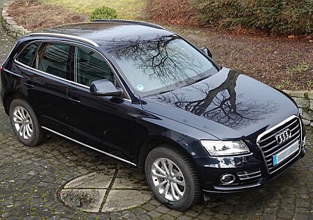 Audi Q5 2.0 TDI quattro -