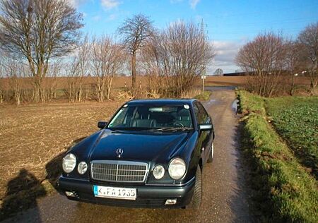 Mercedes-Benz E 280 ELEGANCE Elegance