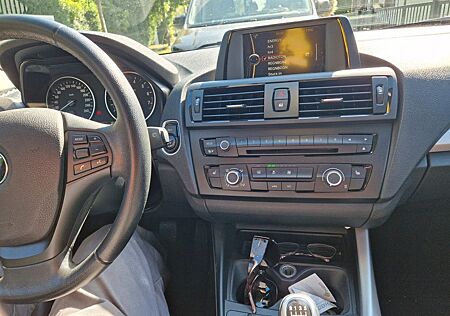 BMW 116i Sport Line Sport Line