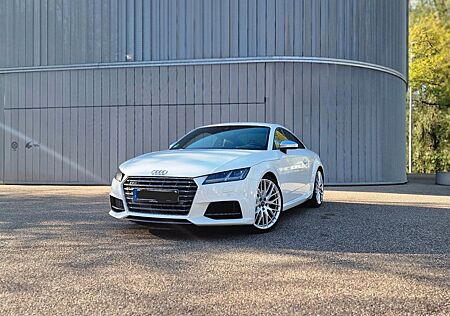 Audi TTS Coupe 2.0 TFSI S tronic quattro Weiß