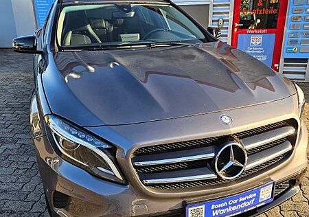 Mercedes-Benz GLA 200 d Score