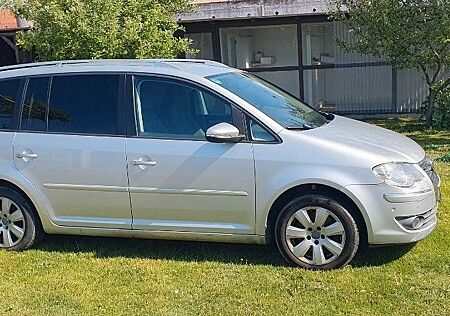 VW Touran Volkswagen 1.4 TSI EcoFuel Benzin+Erdgas TÜV Neu!