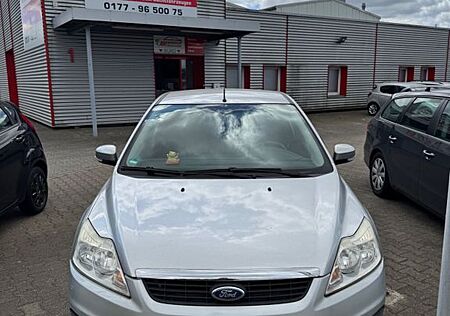 Ford Focus Lim. Style*Klima*TEMPOMAT*