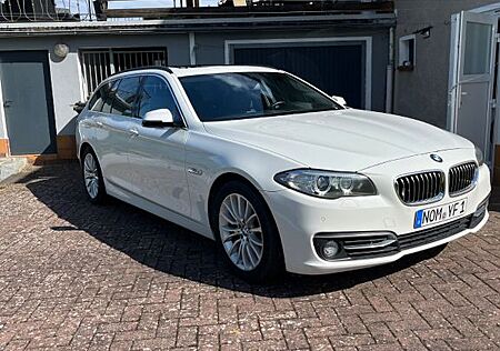 BMW 535d Touring A Luxury Line Luxury Line