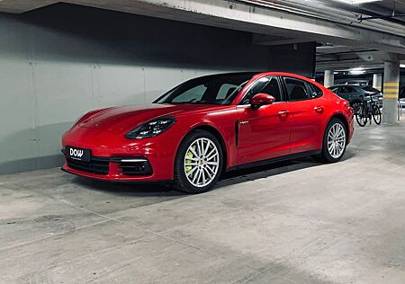 Porsche Panamera 4 E-Hybrid