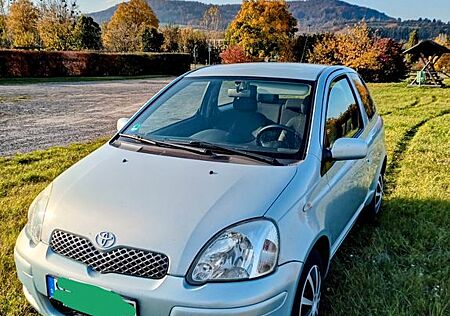 Toyota Yaris 1.0 -