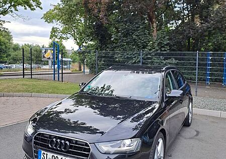 Audi A4 2.0 TDI 110kW clean d. quat. Attraction A...
