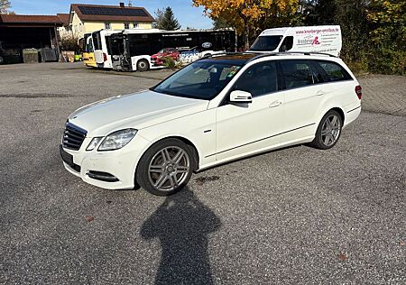 Mercedes-Benz E 300 CDI T BlueEFFICIENCY AVANTGARDE AVANTGARDE
