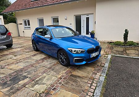 BMW 140 M140i xDrive A Special Edition -Akrapovic