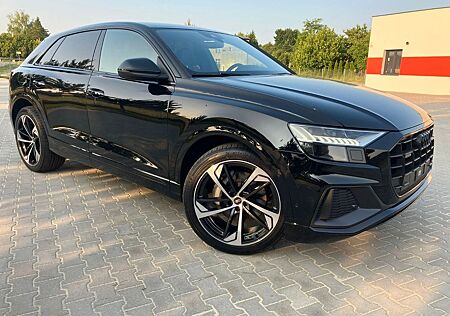 Audi Q8 50 TDI quattro S LINE