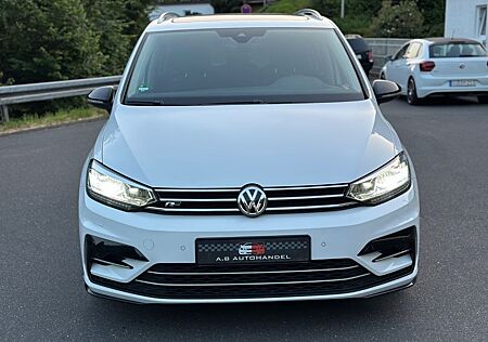 VW Touran Volkswagen R-Line 1,5 TSI/150PS/LED/Pano/7.Sitzer !