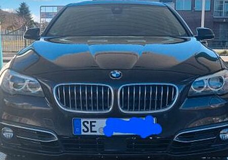 BMW 530d xDrive Touring A Luxury Line Luxury Line