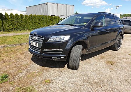 Audi Q7 3.0 TDI (DPF) quattro tiptronic