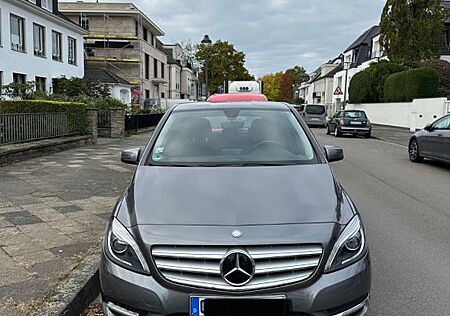 Mercedes-Benz B 180 BlueEFFICIENCY Edition
