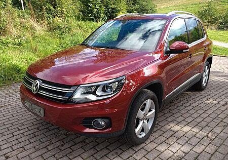 VW Tiguan Volkswagen 2.0 TDI 125kW 4MOTION Track & Style T...