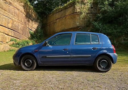 Renault Clio 1.2 | TÜV bis 01/2026 | Neue Reifen