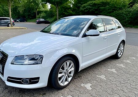 Audi A3 2.0 TDI (DPF) Ambition Sportback Ambition