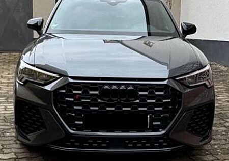 Audi RS Q3 RSQ3 2.5 TFSI S tronic quattro -