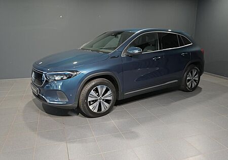 Mercedes-Benz EQA 250+ KAMERA/LED/MBUX/TEMPOMAT/SHZ/PTS