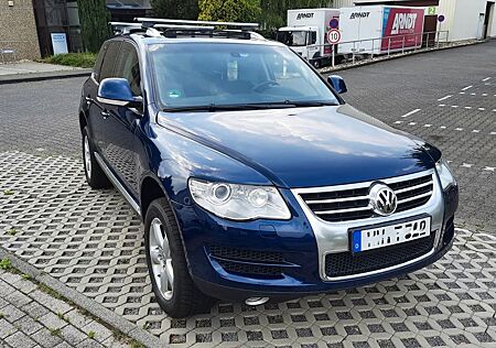 VW Touareg Volkswagen 3.0 TDI Tiptronic - TÜV/ Xenon/AHK