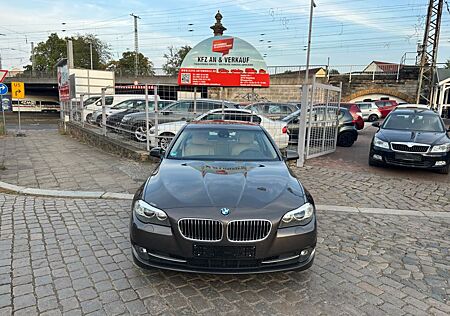 BMW 523i AUTOMATIK/NAVI/XENON/LEDER/SCHIEBEDACH