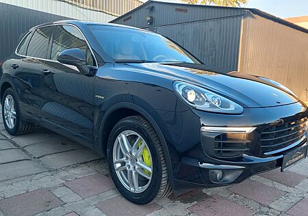 Porsche Cayenne S E-Hybrid