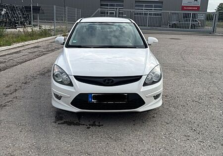 Hyundai i30 1.4 TÜV/ Gepflegt