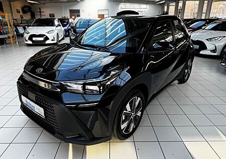 Toyota Aygo (X) Hybrid Active Sitzheizung 17 Zoll LM-Felg