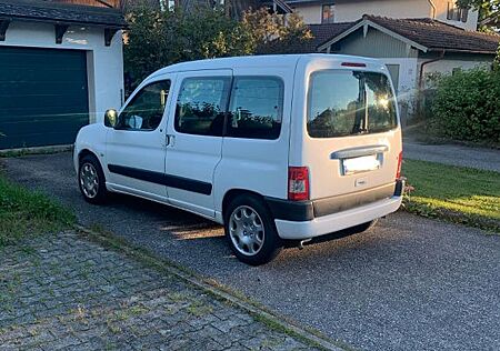 Peugeot Partner Fünfsitzer mit mobilem