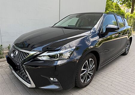 Lexus CT 200h Launch Edition*Alcantara*NaviPro*ACC*LED