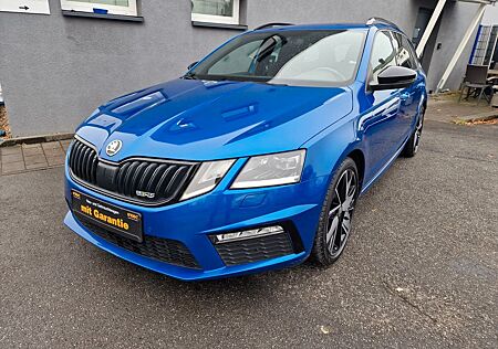 Skoda Octavia Combi RS 4x4 VIRTUAL AHK SHZ TEMPO MEMO
