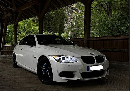 BMW 335i Coupé (Limited 335is - US Imp.)