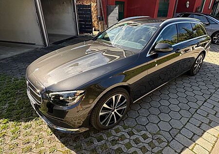 Mercedes-Benz E 300 e T Autom. - E Hybrid, Avantgarde