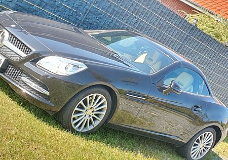 Mercedes-Benz SLK 200 -