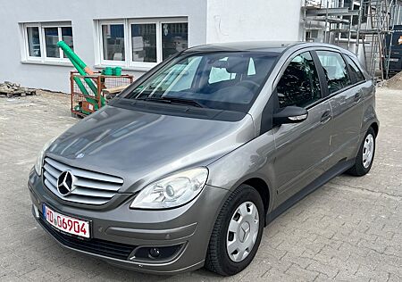 Mercedes-Benz B 170 - PDC-Allwetter-Klima-TÜV 10/26