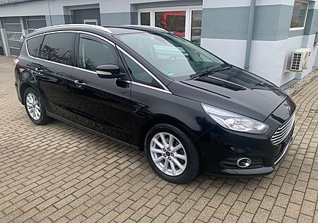 Ford S-Max Titanium 2,0 Aut. Leder Temp. Shzg 7 Sitze