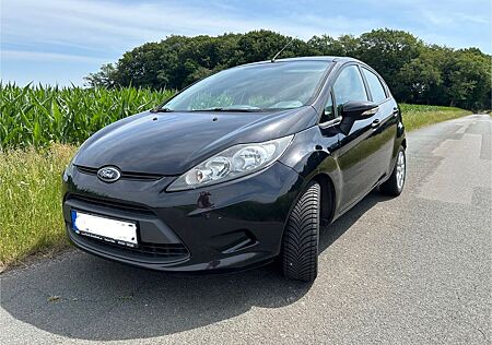 Ford Fiesta 75 PS, TÜV neu, sehr gut erhaltenes Auto
