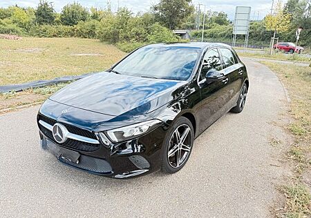 Mercedes-Benz A 180 - Automatik Progressive 8-fach schwarz