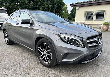 Mercedes-Benz GLA 180 GLA -Klasse Urban