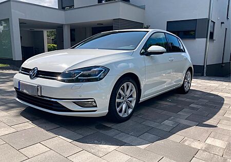 VW Golf Volkswagen 7 Facelift 1.4 TSI Highline LED, Navi, ACC