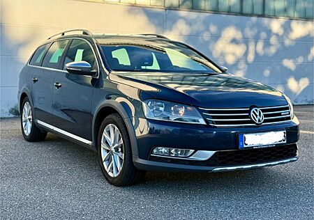 VW Passat Alltrack Volkswagen 2.0 TDI DSG *STHZ*AHK*KAMERA*