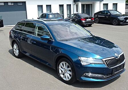 Skoda Superb Combi 2.0TDI,LEDER,NAV,LED,AUT,MEM,KAM,1H