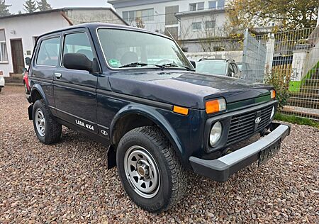 Lada Niva Only 4x4*AHK*1 Hand*Tüv Neu*