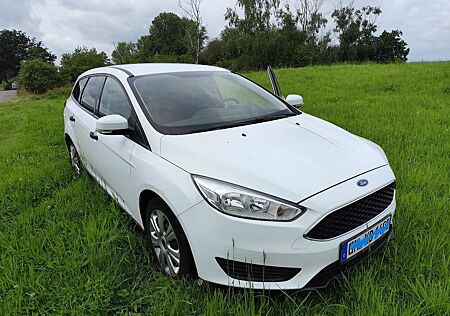 Ford Focus 1,0 EcoBoost 74kW *Zahnriehmen NEU*AHK*