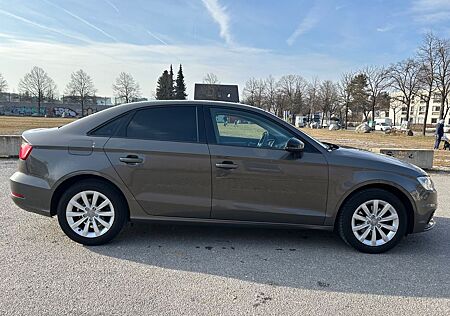 Audi A3 1.4 TFSI S tronic*LIMOUSINE*AUTOMATIK*XENON*