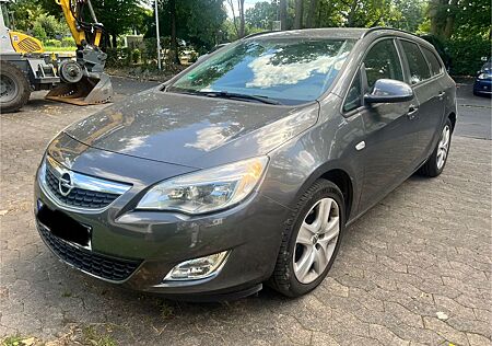Opel Astra Caravan 1.7 CDTI ECOTEC TÜV 08/2026