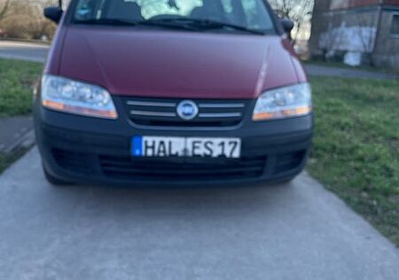 Fiat Idea 1.2 16V Active Active