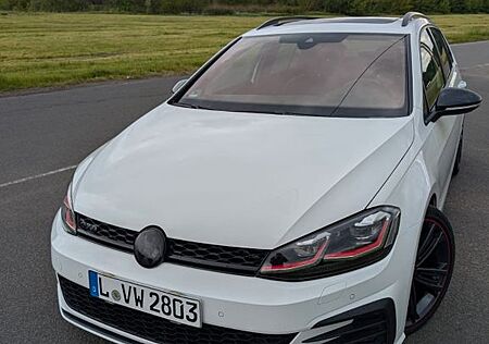 VW Golf Volkswagen 2.0 TDI GTD Variant GTD