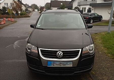 VW Touran Volkswagen 2.0 TDI 103kW DPF -