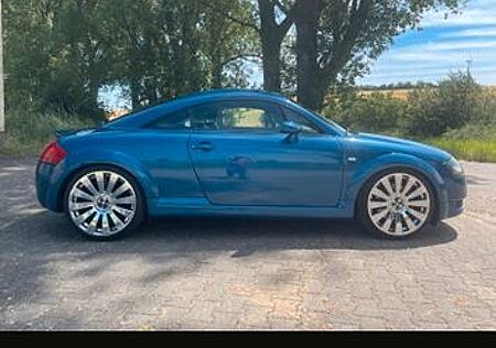 Audi TT Coupe 1.8T 132 kW -
